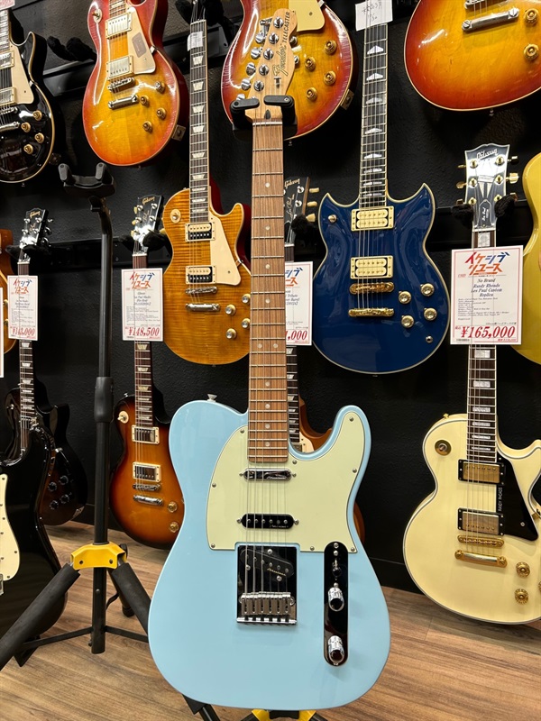 Fender MEX Deluxe Nashville Telecaster Daphne Blueの画像